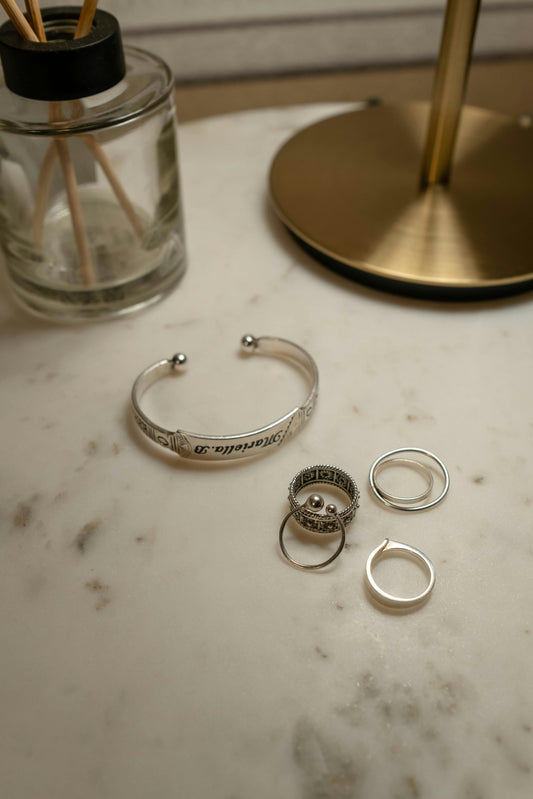 Collier personnalisé gravé : comment choisir le bon selon son style - Une Passion à La Fois